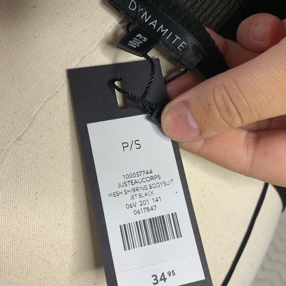 *SOLD* Dynamite top - Picture 5 of 5